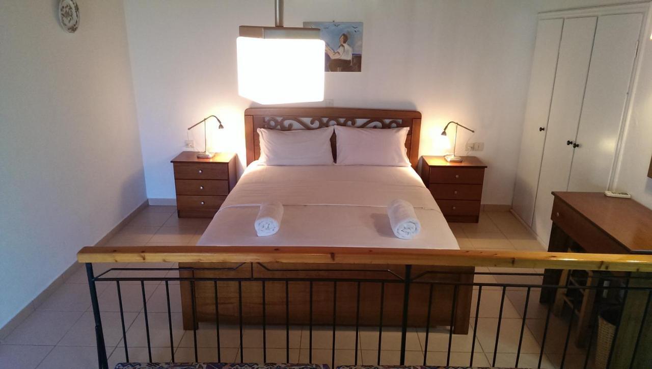 Sofia Holiday Studios Stafylos Bagian luar foto