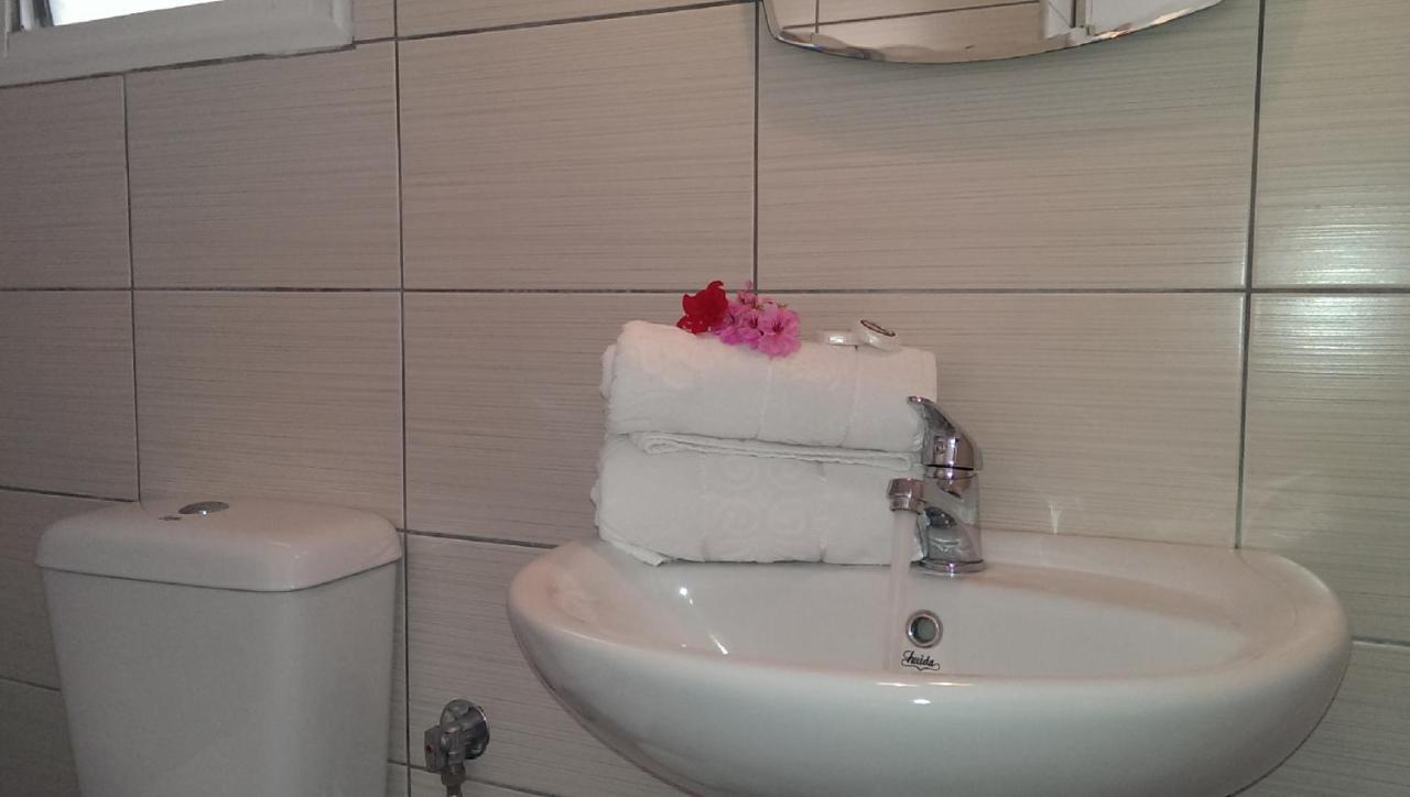 Sofia Holiday Studios Stafylos Bagian luar foto